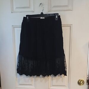 tea n rose Black Midi Skirt with Lace Trim